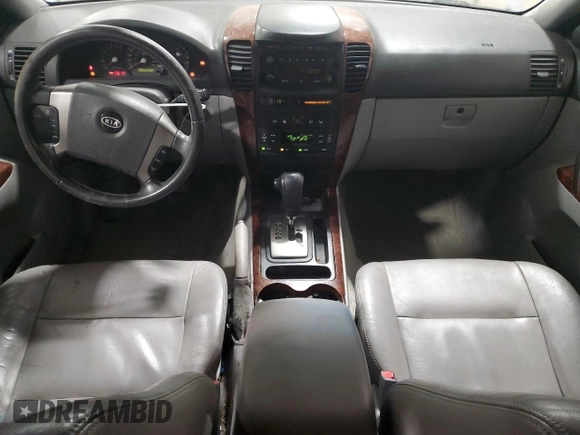 2005 Kia Sorento LX with VIN KNDJC733055350507, listed as a Copart auction lot 42380385 with 226,279 mi miles and Salvage title. Bid and sale history available at DreamBid. Image 8.