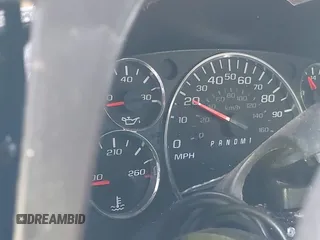 2017 GMC Savana Cargo z VIN 1GTW7AFG9H1117887, wystawiony jako IAAI lot #42233506 z przebiegiem Nie podano mil oraz . Historia ofert i sprzedaży dostępna na DreamBid. Obrazek 7.