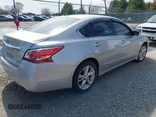 2014 Nissan Altima SL with VIN 1N4AL3AP9EC194807, listed as a IAAI auction lot 41866664 with 189,783 mi miles and . Bid and sale history available at DreamBid. Image 4.
