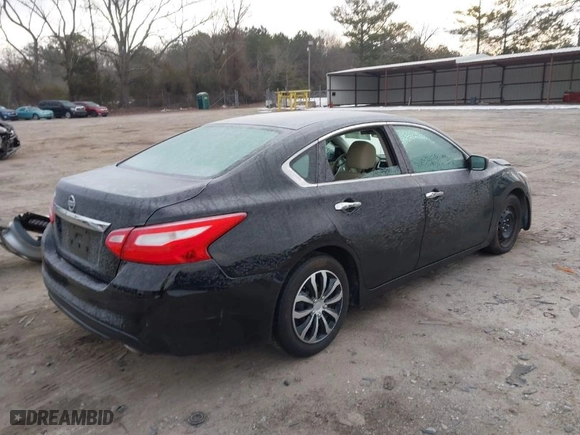 2016 Nissan Altima 2.5 SR with VIN 1N4AL3AP8GN307380, listed as a IAAI auction lot 41396727 with 154,952 mi miles. Bid and sale history available at carsss.com. Image 4.