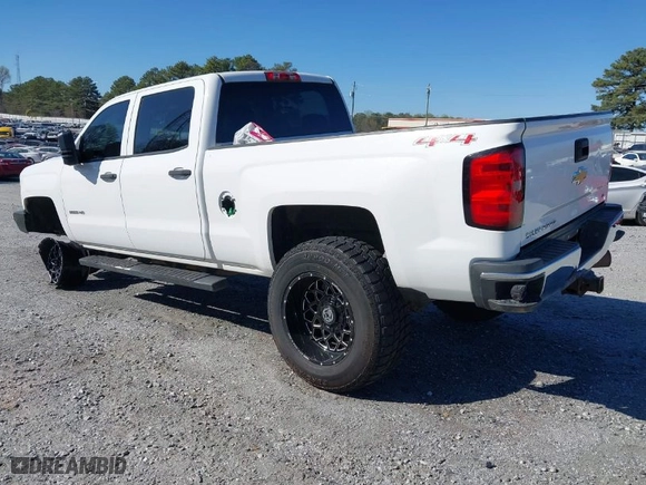 2015 Chevrolet Silverado 2500HD LT with VIN 1GC1KVE87FF183591, listed as a IAAI auction lot 41815929 with 248,904 mi miles. Bid and sale history available at carsss.com. Image 3.
