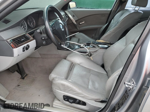 2004 BMW 5 Series 530i with VIN WBANA73554B058552, listed as a Copart auction lot 49549885 with 251,004 mi miles and Salvage Title. Bid and sale history available at DreamBid. Image 7.