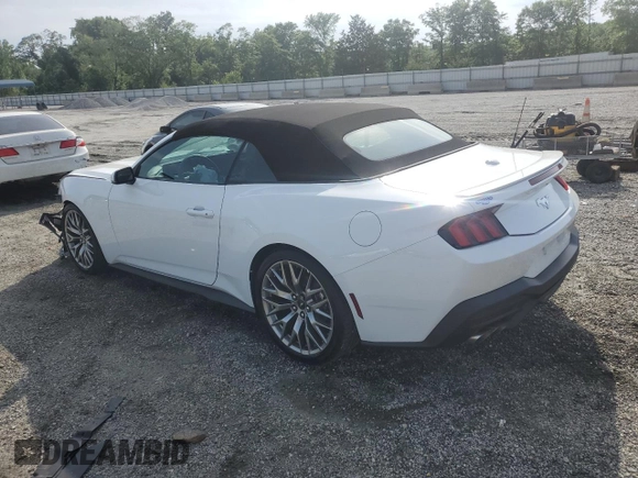 2024 Ford Mustang EcoBoost z VIN 1FAGP8UH8R5135709, wystawiony jako Copart lot #57393045 z przebiegiem 1 267 mil mil oraz Szkoda całkowita • Salvage title. Historia ofert i sprzedaży dostępna na DreamBid. Obrazek 2.