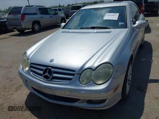 2007 Mercedes-Benz CLK 3.5L with VIN WDBTJ56H27F218970, listed as a IAAI auction lot 42054097 with 124,906 mi miles. Bid and sale history available at carsss.com. Image 6.