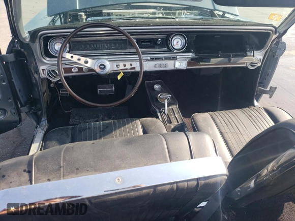 1965 Chevrolet Impala z VIN 166675S178371, wystawiony jako Copart lot #62475694 z przebiegiem 1 019 mil mil oraz Szkoda całkowita • Salvage title. Historia ofert i sprzedaży dostępna na DreamBid. Obrazek 8.