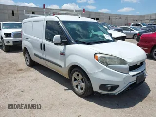 2016 Ram ProMaster City Cargo Tradesman SLT z VIN ZFBERFBT8G6C80429, wystawiony jako IAAI lot #42601848 z przebiegiem 176 980 mil mil oraz . Historia ofert i sprzedaży dostępna na DreamBid. Obrazek 1.