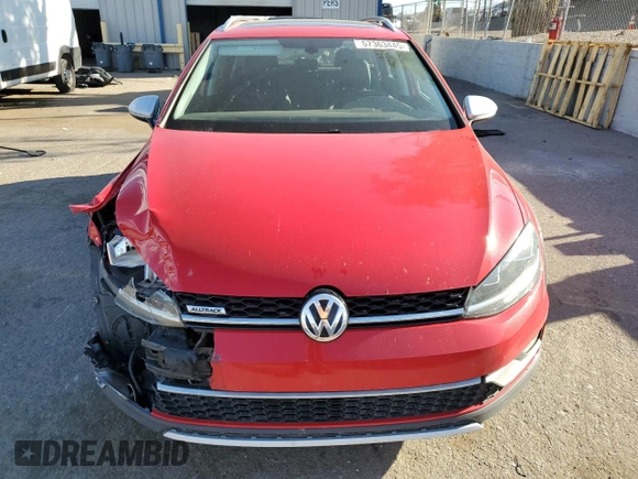 2018 Volkswagen Golf S z VIN 3VWH17AU1JM755809, wystawiony jako Copart lot #57363445 z przebiegiem 83 690 mil mil oraz Szkoda całkowita • Salvage title. Historia ofert i sprzedaży dostępna na DreamBid. Obrazek 5.