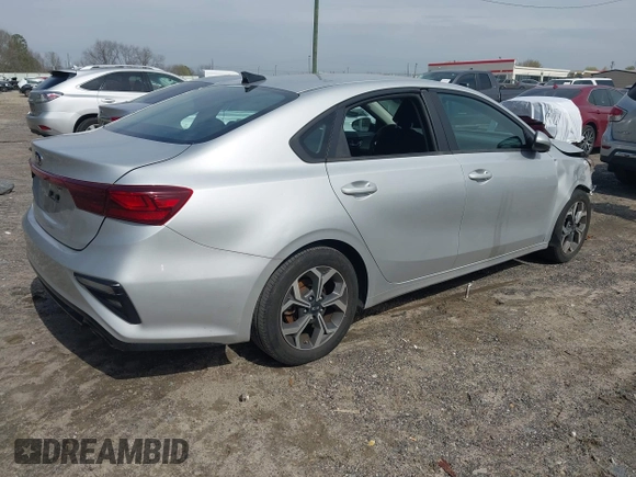 2020 Kia Forte LXS z VIN 3KPF24AD6LE182585, wystawiony jako IAAI lot #41790230 z przebiegiem 83 227 mil mil oraz . Historia ofert i sprzedaży dostępna na DreamBid. Obrazek 4.