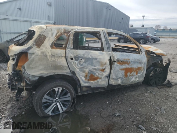 2021 Mitsubishi Outlander ES z VIN JA4ARUAUXMU022826, wystawiony jako Copart lot #48484085 z przebiegiem Nie podano mil oraz Nie do naprawy • Non repairable. Historia ofert i sprzedaży dostępna na DreamBid. Obrazek 3.