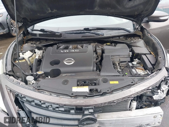 2013 Nissan Altima SV with VIN 1N4BL3AP4DC922343, listed as a IAAI auction lot 41746608 with 185,240 mi miles and . Bid and sale history available at DreamBid. Image 10.
