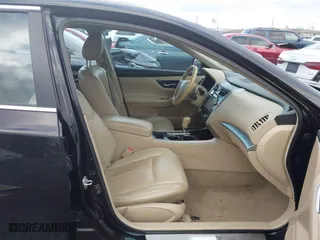 2013 Nissan Altima 3.5 SL with VIN 1N4BL3AP1DC118307, listed as a IAAI auction lot 41235680 with 131,079 mi miles. Bid and sale history available at carsss.com. Image 5.