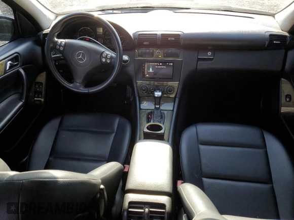 2007 Mercedes-Benz C 230 Sport с VIN WDBRF52H87A943973, выставлен на аукционе Copart как лот 63071965 с пробегом 158 823 миль миль и Списание • Salvage title. История ставок и продаж доступна на DreamBid. Изображение 8.