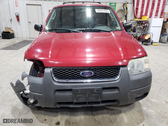 2004 Ford Escape XLT with VIN 1FMYU03194KA63888, listed as a Copart auction lot 89281085 with 218,790 mi miles and Salvage Title. Bid and sale history available at carsss.com. Image 5.