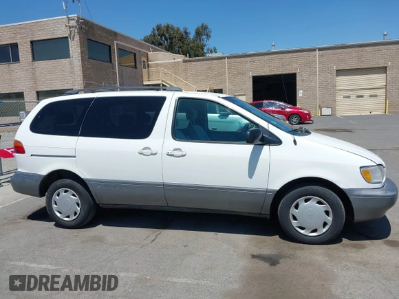 2000 Toyota Sienna CE z VIN 4T3GF19C8YU307987, wystawiony jako IAAI lot #42363309 z przebiegiem 179 374 mil mil oraz . Historia ofert i sprzedaży dostępna na DreamBid. Obrazek 13.