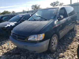 2000 Toyota Sienna LE with VIN 4T3ZF13C2YU193910, listed as a Copart auction lot 56395564 with 228,638 mi miles and Salvage Title. Bid and sale history available at carsss.com. Image 1.
