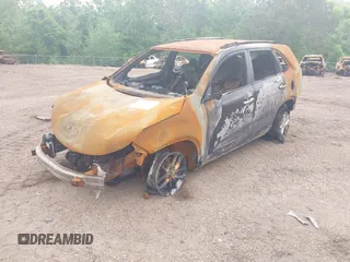 2014 Kia Sorento LX z VIN 5XYKT4A6XEG496274, wystawiony jako IAAI lot #42077337 z przebiegiem Nie podano mil oraz . Historia ofert i sprzedaży dostępna na DreamBid. Obrazek 2.