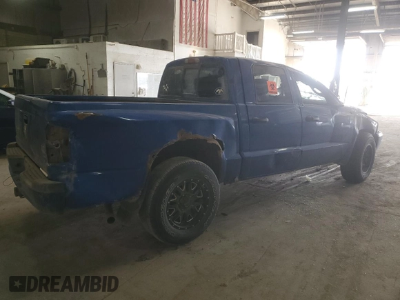 2007 Dodge Dakota SLT with VIN 1D7HW48P37S228475, listed as a Copart auction lot 73097054 with 188,615 mi miles and Salvage Title. Bid and sale history available at carsss.com. Image 3.