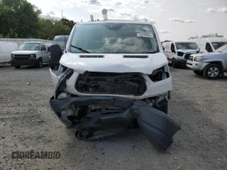 2017 Ford Transit with VIN 1FTYR1ZM9HKA70259, listed as a Copart auction lot 44655875 with 213,860 mi miles and Salvage Title. Bid and sale history available at DreamBid. Image 5.