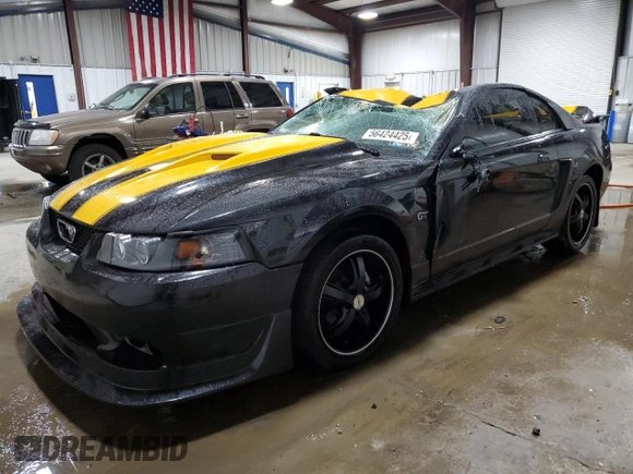 2000 Ford Mustang GT with VIN 1FAFP42X0YF257004, listed as a Copart auction lot 56424425 with 117,016 mi miles and Salvage Title. Bid and sale history available at DreamBid. Image 1.