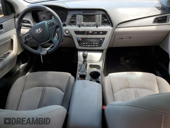 2016 Hyundai Sonata Hybrid SE with VIN KMHE24L19GA013230, listed as a Copart auction lot 61847783 with 98,244 mi miles. Bid and sale history available at carsss.com. Image 8.