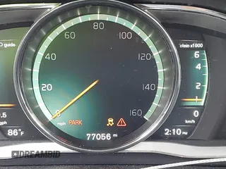 2017 Volvo XC60 Inscription с VIN YV449MRU5H2212488, выставлен на аукционе IAAI как лот 42165858 с пробегом 77 056 миль миль и . История ставок и продаж доступна на DreamBid. Изображение 16.