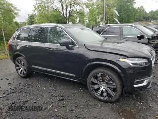 2025 Volvo XC90 Ultra z VIN YV4062JF9S1345566, wystawiony jako Copart lot #57229865 z przebiegiem 1746 mil mil oraz Szkoda całkowita • Salvage title. Historia ofert i sprzedaży dostępna na DreamBid. Obrazek 4.