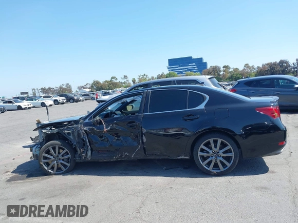 2013 Lexus GS 350 с VIN JTHBE1BLXD5027401, выставлен на аукционе IAAI как лот 42346592 с пробегом 148 526 миль миль и . История ставок и продаж доступна на DreamBid. Изображение 13.