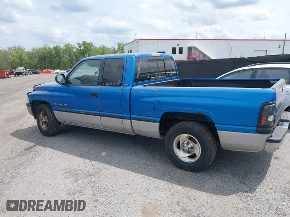 1999 Dodge 1500 z VIN 3B7HC13Y0XG208046, wystawiony jako IAAI lot #42027868 z przebiegiem 188 385 mil mil oraz . Historia ofert i sprzedaży dostępna na DreamBid. Obrazek 3.