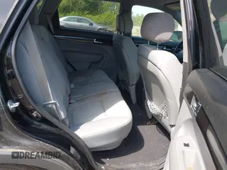 2011 Kia Sorento LX with VIN 5XYKTDA28BG157022, listed as a IAAI auction lot 42061926 with 211,826 mi miles. Bid and sale history available at carsss.com. Image 8.