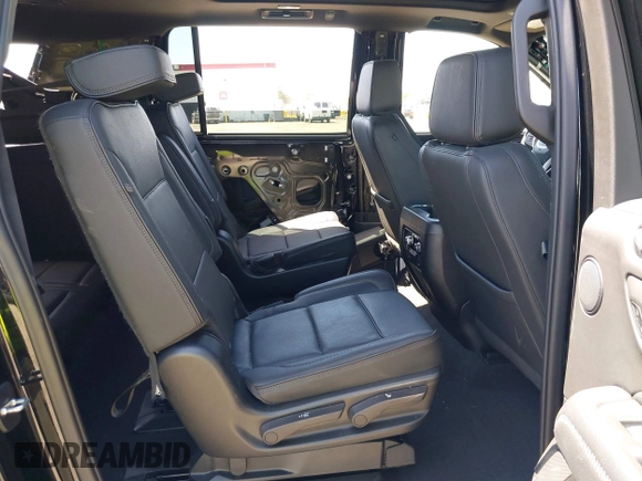2023 GMC Yukon XL Denali with VIN 1GKS2JKL0PR242832, listed as a IAAI auction lot 42053902 with 29,256 mi miles and . Bid and sale history available at DreamBid. Image 8.