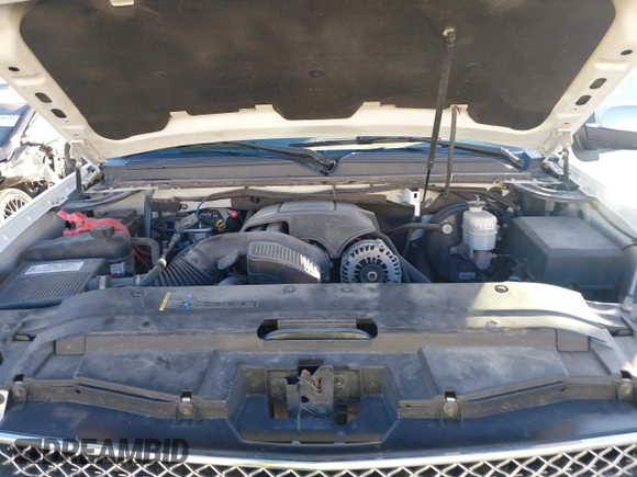 2007 Chevrolet Avalanche 3LT z VIN 3GNFK12367G277363, wystawiony jako IAAI lot #41395929 z przebiegiem 149 864 mil mil oraz . Historia ofert i sprzedaży dostępna na DreamBid. Obrazek 10.