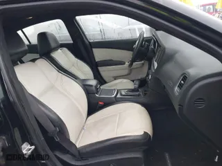 2015 Dodge Charger RT with VIN 2C3CDXCTXFH732483, listed as a IAAI auction lot 41037351 with 89,805 mi miles. Bid and sale history available at carsss.com. Image 5.