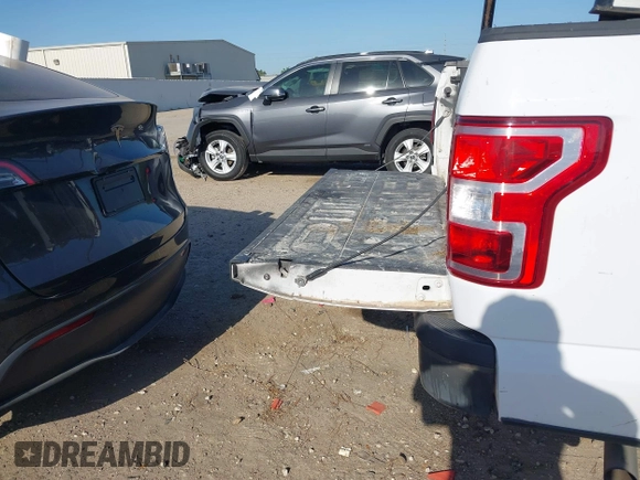 2019 Ford F-150 XL with VIN 1FTMF1CBXKKD47748, listed as a IAAI auction lot 41983277 with 120,933 mi miles. Bid and sale history available at carsss.com. Image 18.