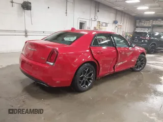2016 Chrysler 300 S z VIN 2C3CCAGG7GH157256, wystawiony jako IAAI lot #41195851 z przebiegiem 81 172 mil mil oraz . Historia ofert i sprzedaży dostępna na DreamBid. Obrazek 4.