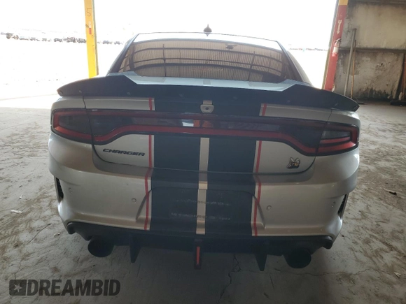 2020 Dodge Charger Scat Pack Widebody z VIN 2C3CDXGJ6LH185703, wystawiony jako Copart lot #52411985 z przebiegiem 47 136 mil mil oraz Szkoda całkowita • Salvage title. Historia ofert i sprzedaży dostępna na DreamBid. Obrazek 6.