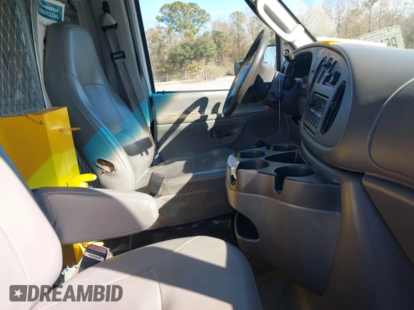 2006 Ford Econoline Cargo Commercial with VIN 1FTNS24W06HB08722, listed as a IAAI auction lot 41377295 with 284,310 mi miles and . Bid and sale history available at DreamBid. Image 5.