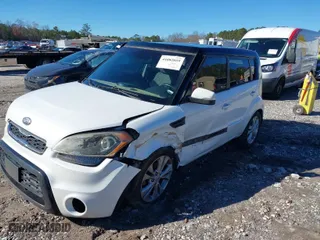 2012 Kia Soul + with VIN KNDJT2A64C7470988, listed as a IAAI auction lot 41082059 with 124,592 mi miles. Bid and sale history available at carsss.com. Image 6.