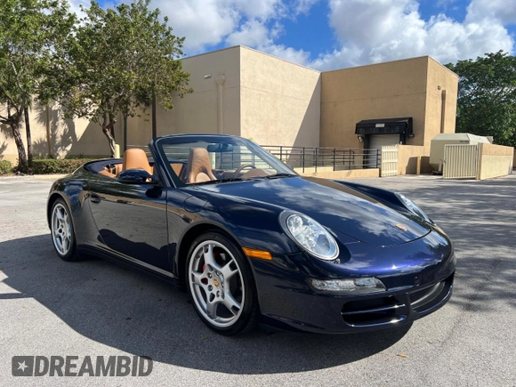 2008 Porsche 911 Carrera S z VIN WP0CB29998S776213, wystawiony jako Copart lot #47441045 z przebiegiem 30 000 mil mil oraz Nie do naprawy • Non repairable. Historia ofert i sprzedaży dostępna na DreamBid. Obrazek 1.