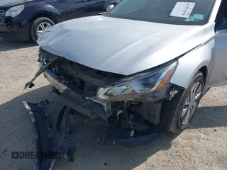 2019 Nissan Altima S with VIN 1N4BL4BV7KC148881, listed as a IAAI auction lot 41957694 with 130,465 mi miles and . Bid and sale history available at DreamBid. Image 6.