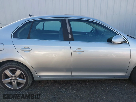2008 Volkswagen Jetta SE with VIN 3VWRZ71K58M066748, listed as a IAAI auction lot 41734613 with 228,921 mi miles and . Bid and sale history available at DreamBid. Image 13.