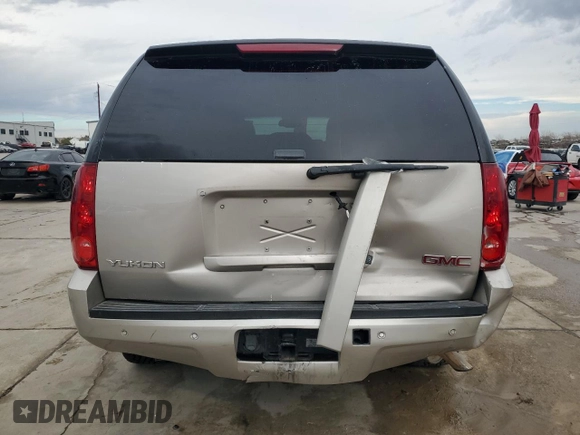 2007 GMC Yukon SLT with VIN 1GKFC13017R159638, listed as a Copart auction lot 88973345 with 225,396 mi miles and Salvage Title. Bid and sale history available at carsss.com. Image 6.