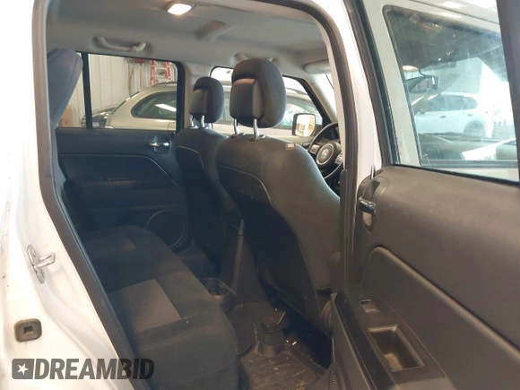 2016 Jeep Patriot High Altitude with VIN 1C4NJRFB4GD658942, listed as a IAAI auction lot 42306838 with 111,792 mi miles and . Bid and sale history available at DreamBid. Image 8.
