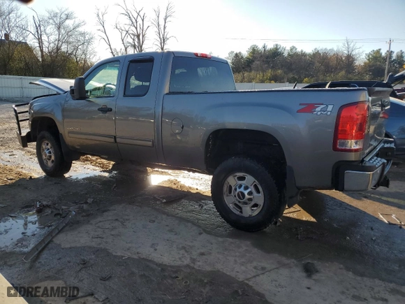 2012 GMC Sierra 2500HD SLE with VIN 1GT220C8XCZ230570, listed as a Copart auction lot 78705064 with 170,768 mi miles and Non Repairable. Bid and sale history available at carsss.com. Image 2.