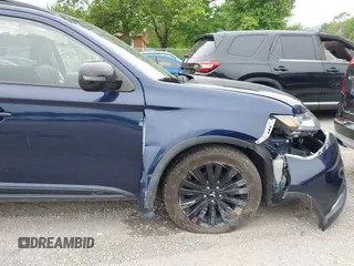 2020 Mitsubishi Outlander ES z VIN JA4AZ3A31LZ042840, wystawiony jako IAAI lot #42276774 z przebiegiem 88 513 mil mil oraz . Historia ofert i sprzedaży dostępna na DreamBid. Obrazek 19.