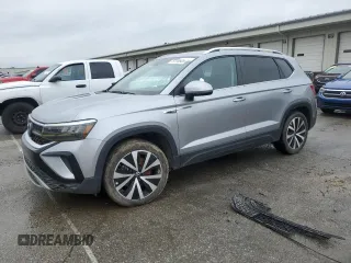 2024 Volkswagen Taos SE z VIN 3VVSX7B21RM007594, wystawiony jako Copart lot #57510935 z przebiegiem 37 868 mil mil oraz Szkody całkowita. Historia ofert i sprzedaży dostępna na DreamBid. Obrazek 1.
