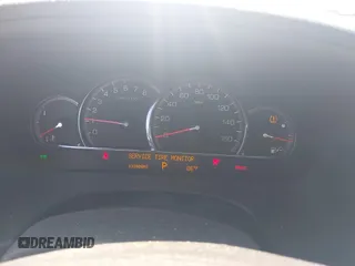 2008 Cadillac STS RWD z VIN 1G6DZ67A580168157, wystawiony jako IAAI lot #42133003 z przebiegiem 133 928 mil mil oraz . Historia ofert i sprzedaży dostępna na DreamBid. Obrazek 7.