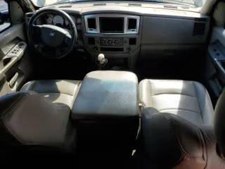 2007 Dodge 3500 SLT z VIN 3D7ML49C27G748810, wystawiony jako Copart lot #56492945 z przebiegiem 256 317 mil mil oraz Tytuł czysty. Historia ofert i sprzedaży dostępna na DreamBid. Obrazek 8.