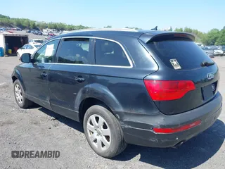 2007 Audi Q7 Premium with VIN WA1BY74L57D089303, listed as a IAAI auction lot 42589432 with 177,000 mi miles and . Bid and sale history available at DreamBid. Image 3.