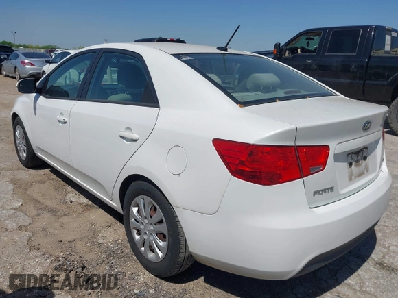 2013 Kia Forte EX with VIN KNAFU4A23D5726320, listed as a IAAI auction lot 42075154 with 160,416 mi miles. Bid and sale history available at carsss.com. Image 3.