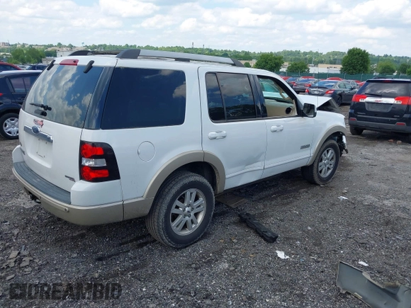 2006 Ford Explorer Eddie Bauer с VIN 1FMEU74E06UA86609, выставлен на аукционе IAAI как лот 42393808 с пробегом Не указан миль и . История ставок и продаж доступна на DreamBid. Изображение 4.